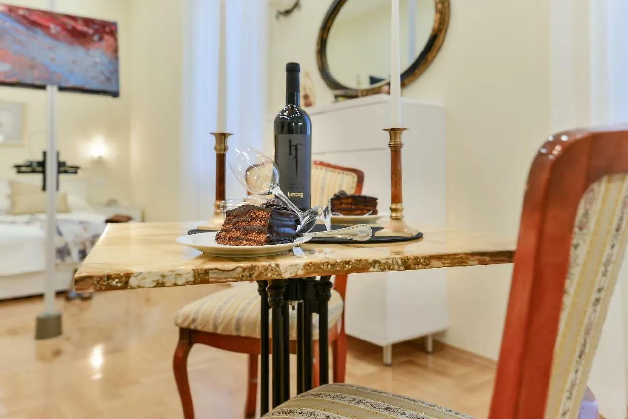 Noble Elegance Studio Apartments Zadar 0*,